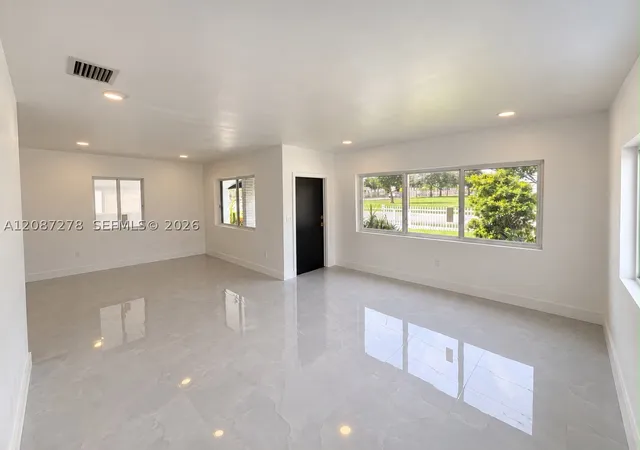 940 NW 67th Street