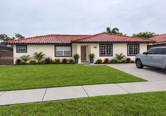 Single family home for sale at 21321 SW 125th Path, Miami, FL 33177 | MLS# A12086394