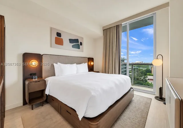 Listing Photo 1 - Condo for sale in building located at 1621 SW 2nd Ave, Miami, FL 33129 - Unit #613