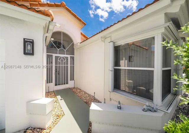 Photo 2 of Single family home for sale at 9706 Harbour Lake Cir, Boynton Beach, FL 33437 | MLS# A12087148 | Listing updated on 2026-09-23