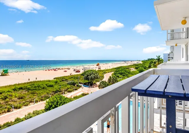 Photo 3 of Condo for sale at 401 Ocean Dr #518, Miami Beach, FL 33139 | MLS# A12086074 | Listing updated on 2026-09-12