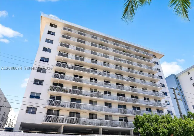 Photo 4 of Condo for sale at 401 Ocean Dr #518, Miami Beach, FL 33139 | MLS# A12086074 | Listing updated on 2026-09-12