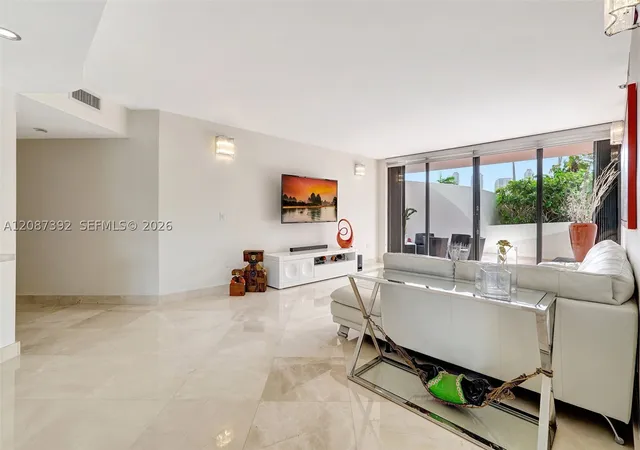 Photo 4 of Condo for sale at 4000 Island Blvd #402, Aventura, FL 33160 | MLS# A12087392 | Listing updated on 2026-09-14