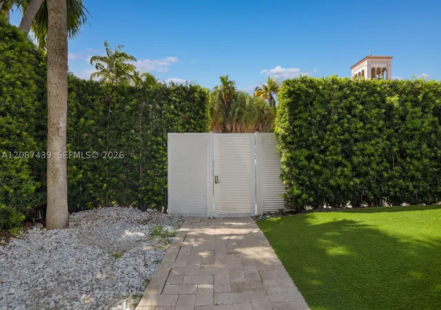 Photo 3 of Multi family home for sale at 3909 Garden Ave, Miami Beach, FL 33140 | MLS# A12087439 | Listing updated on 2026-09-11