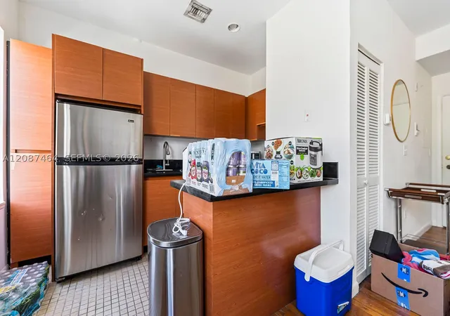 Photo 4 of Condo for sale at 1244 Pennsylvania Ave #302, Miami Beach, FL 33139 | MLS# A12087464 | Listing updated on 2026-09-11