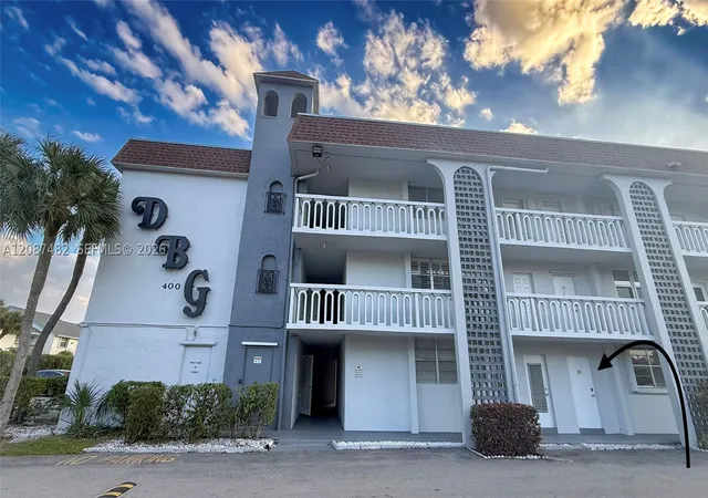 Photo 2 of Condo for sale at 400 Se 10th Street #112, Deerfield Beach, FL 33441 | MLS# A12087482 | Listing updated on 2026-09-11