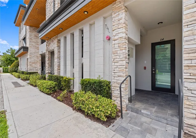 Photo 3 of Condo for sale at 7865 Nw 104th Avenue #4, Doral, FL 33178 | MLS# A12087497 | Listing updated on 2026-09-12