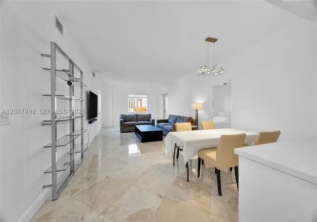 Photo 3 of Condo for sale at 10 Aragon Ave #810, Coral Gables, FL 33134 | MLS# A12087492 | Listing updated on 2026-09-12