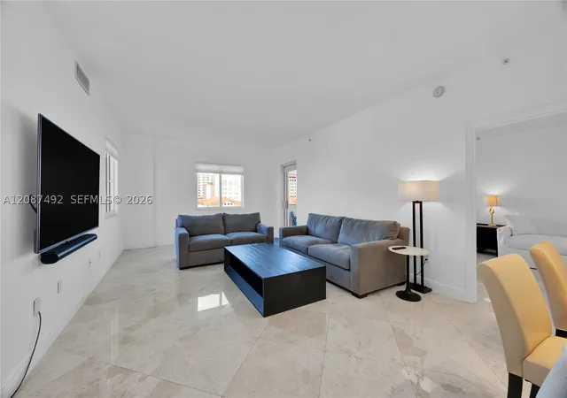 Photo 3 of Condo for sale at 10 Aragon Ave #810, Coral Gables, FL 33134 | MLS# A12087492 | Listing updated on 2026-09-12