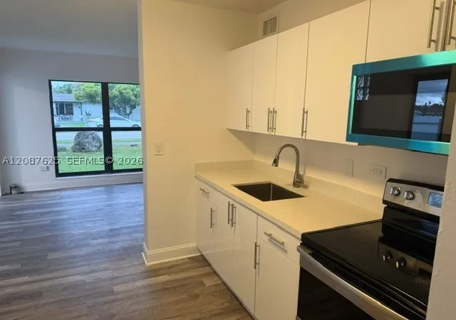 Photo 4 of Single family home for sale at 14810 Lincoln Dr, Homestead, FL 33033 | MLS# A12087625 | Listing updated on 2026-09-12