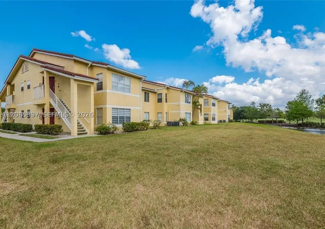 Condo for sale at 437 Vista Isles Dr #2223, Sunrise, FL 33325 | MLS# A12085337