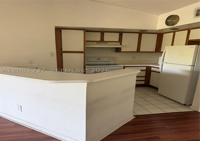 Photo 2 of Condo for sale at 437 Vista Isles Dr #2223, Sunrise, FL 33325 | MLS# A12085337 | Listing updated on 2026-09-12