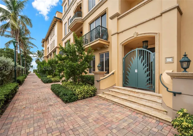 Photo 3 of Condo for sale at 3501 N Ocean Dr #V5, Hollywood, FL 33019 | MLS# A12083801 | Listing updated on 2026-09-13