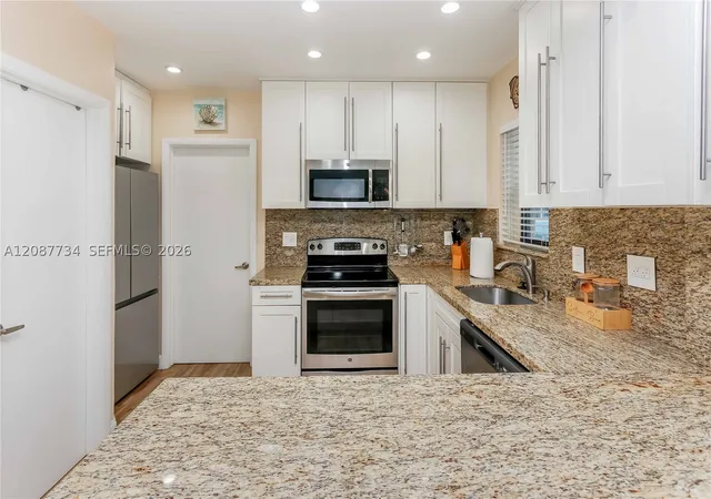 Photo 2 of Condo for sale at 3300 N Surf Rd #1A, Hollywood, FL 33019 | MLS# A12087734 | Listing updated on 2026-09-12