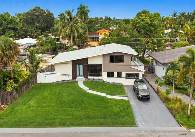 Photo 1 of Single family home for sale at 2412 Sugarloaf Ln, Fort Lauderdale, FL 33312 | MLS# A12086403 | Listing updated on 2026-09-16
