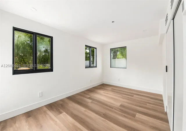 Photo 4 of Single family home for sale at 2412 Sugarloaf Ln, Fort Lauderdale, FL 33312 | MLS# A12086403 | Listing updated on 2026-09-16