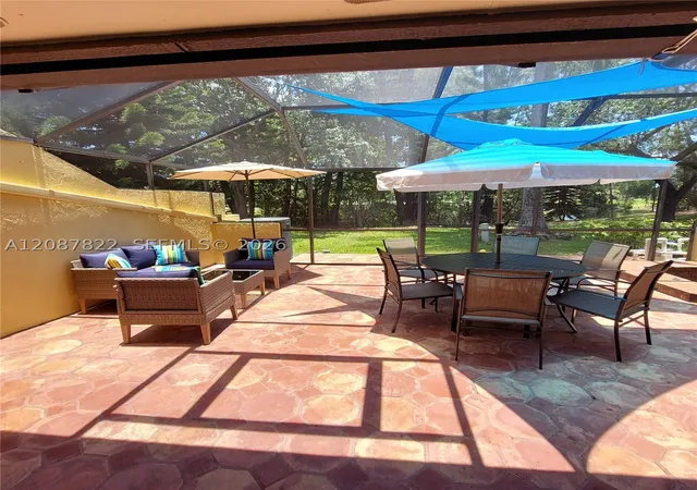 Photo 4 of Townhouse for sale at 3871 Alcantara Ave #74D, Doral, FL 33178 | MLS# A12087822 | Listing updated on 2026-09-12