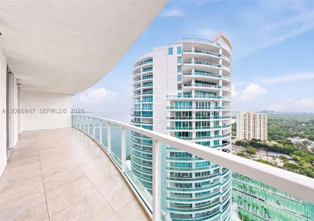 Listing Photo 2 - Condo for sale in Skyline On Brickell located at 2101 Brickell Ave, Miami, FL 33129 - Unit #3107