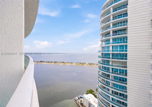 Listing Photo 3 - Condo for sale in Skyline On Brickell located at 2101 Brickell Ave, Miami, FL 33129 - Unit #3107
