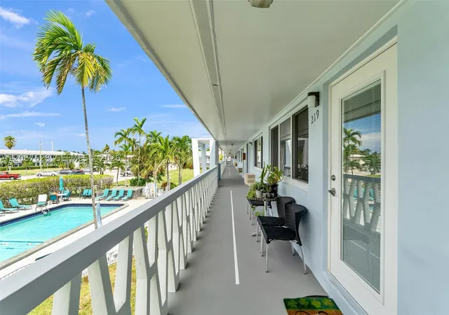 Photo 3 of House for sale at 900 Atlantic Shrs Blvd #219, Hallandale Beach, FL 33009 | MLS# A12087628 | Listing updated on 2026-09-12