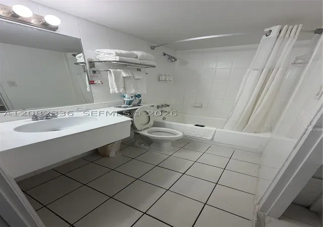 Photo 3 of Condo for sale at 19201 Collins Ave #943, Sunny Isles Beach, FL 33160 | MLS# A12082336 | Listing updated on 2026-09-12
