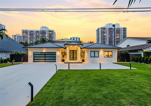 Photo 4 of Single family home for sale at 415 Holiday Dr, Hallandale Beach, FL 33009 | MLS# A12086524 | Listing updated on 2026-09-12