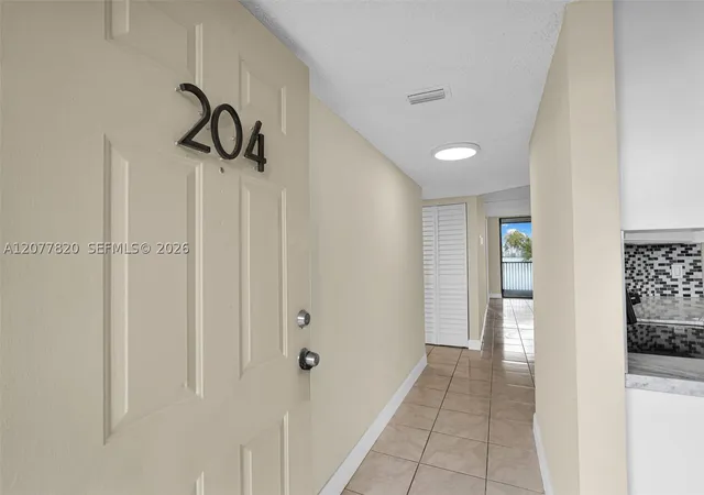Photo 3 of Condo for sale at 117 Lake Emerald Dr #204, Oakland Park, FL 33309 | MLS# A12077820 | Listing updated on 2026-09-14
