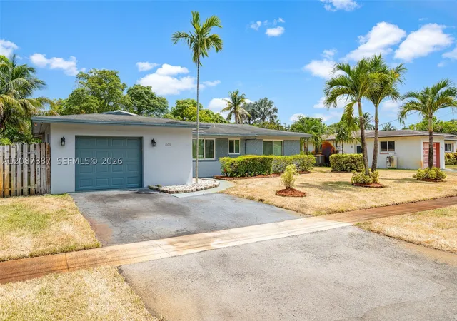 Photo 2 of Single family home for sale at 800 Nw 48th Terrace, Plantation, FL 33317 | MLS# A12087887 | Listing updated on 2026-09-12