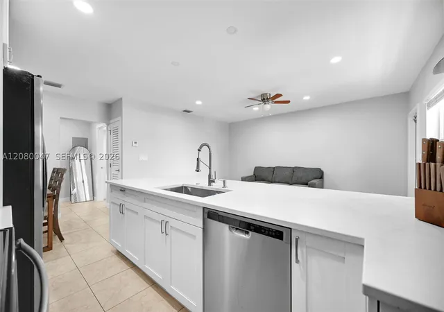 Photo 3 of Condo for sale at 2600 S Ocean Dr #S311, Hollywood, FL 33019 | MLS# A12080047 | Listing updated on 2026-09-12