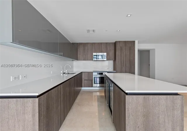 Photo 3 of Condo for sale at 88 SW 7th Street #904, Miami, FL 33130 | MLS# A12087954 | Listing updated on 2026-09-12