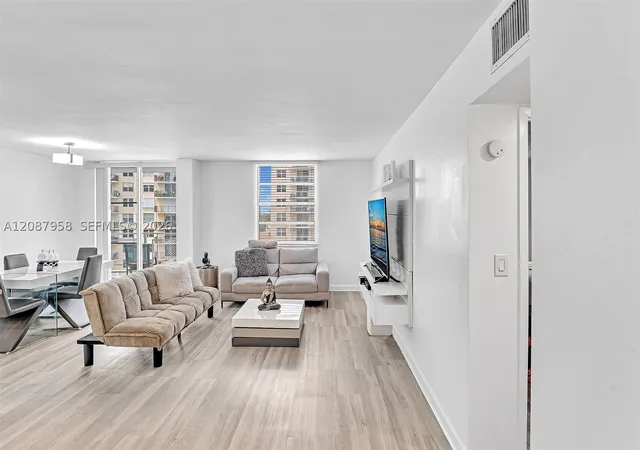 Listing Photo 4 - Condo for sale in building located at 430 Golden Isles Dr, Hallandale Beach, FL 33009 - Unit #803