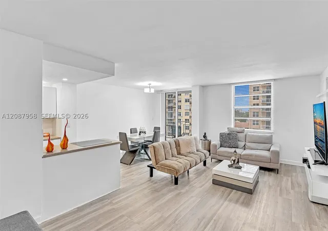 Listing Photo 5 - Condo for sale in building located at 430 Golden Isles Dr, Hallandale Beach, FL 33009 - Unit #803