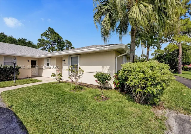 Photo 1 of Condo for sale at 207 Cape Cod Cir #207, Lake Worth, FL 33467 | MLS# A12087952 | Listing updated on 2026-09-12
