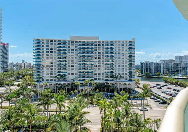 Photo 2 of Condo for sale at 3801 S Ocean Dr #9T, Hollywood, FL 33019 | MLS# A12086291 | Listing updated on 2026-09-13