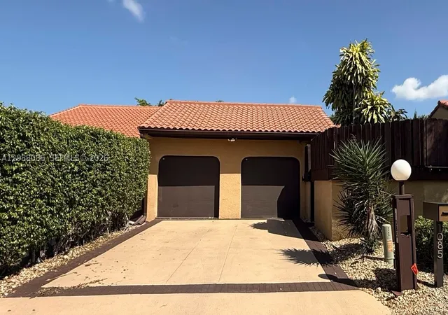 Photo 2 of Single family home for sale at 1085 NE 203rd Lane, Miami, FL 33179 | MLS# A12088086 | Listing updated on 2026-09-13