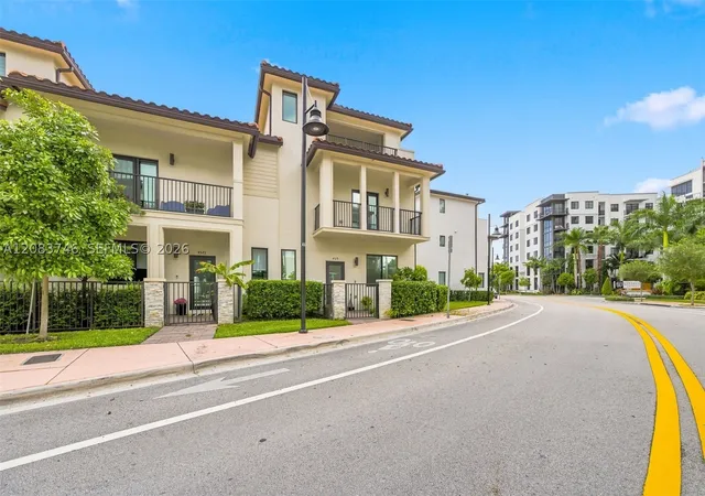 Photo 2 of Townhouse for sale at 4519 NW 84th Avenue, Doral, FL 33166 | MLS# A12083746 | Listing updated on 2026-09-13