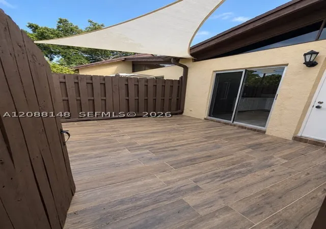 Photo 1 of Single family home for sale at 140 Fox Rd #3-46, Hollywood, FL 33024 | MLS# A12088148 | Listing updated on 2026-09-18