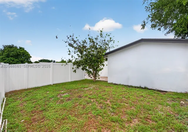 Photo 4 of Single family home for sale at 241 NE 45th Street, Deerfield Beach, FL 33064 | MLS# A12088161 | Listing updated on 2026-09-13