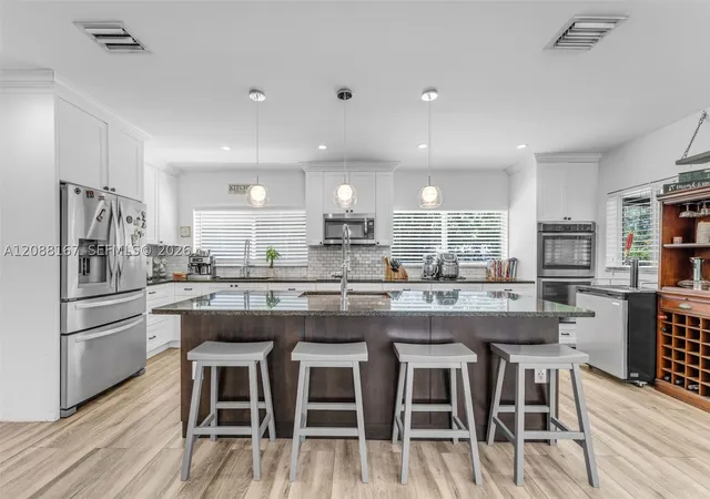 Photo 3 of Single family home for sale at 19050 SW 144th Avenue, Miami, FL 33177 | MLS# A12088167 | Listing updated on 2026-09-13