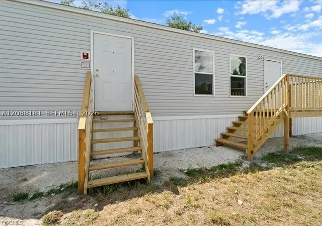 Photo 4 of Manufactured home for sale at 1038 Canopy Ln, Moore Haven, FL 33471 | MLS# A12088181 | Listing updated on 2026-09-13