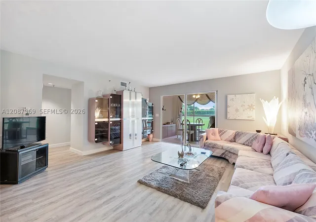Photo 3 of Condo for sale at 5952 Regal Glen Dr #102, Boynton Beach, FL 33437 | MLS# A12087969 | Listing updated on 2026-09-13