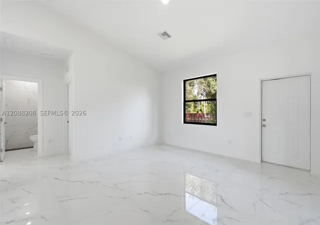 Photo 3 of Single family home for sale at 149 Dutch Loop, La Belle, FL 33935 | MLS# A12088208 | Listing updated on 2026-09-14