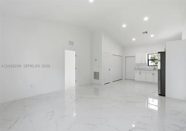 Photo 4 of Single family home for sale at 149 Dutch Loop, La Belle, FL 33935 | MLS# A12088208 | Listing updated on 2026-09-14