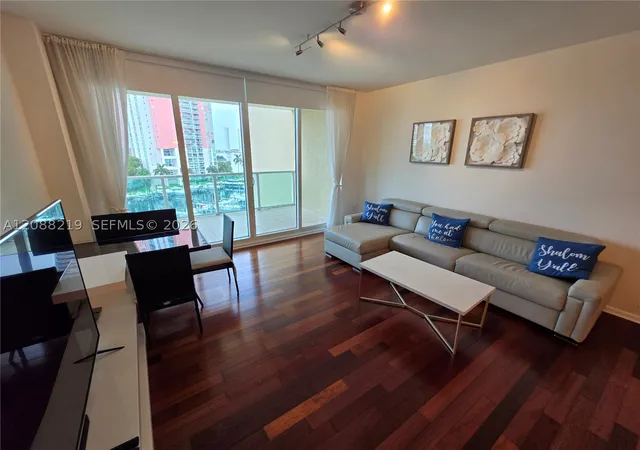Photo 4 of Condo for sale at 3340 NE 190th Street #705, Aventura, FL 33180 | MLS# A12088219 | Listing updated on 2026-09-14
