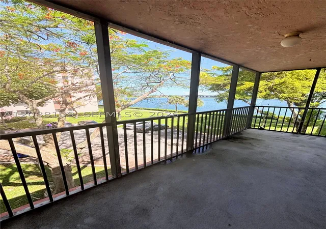 Photo 3 of Condo for sale at 20860 San Simeon Way #303-6, Miami, FL 33179 | MLS# A12088109 | Listing updated on 2026-09-14