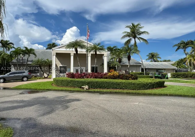 Photo 4 of Condo for sale at 1002 Adams Ave #1002D, Homestead, FL 33034 | MLS# A12088140 | Listing updated on 2026-09-14