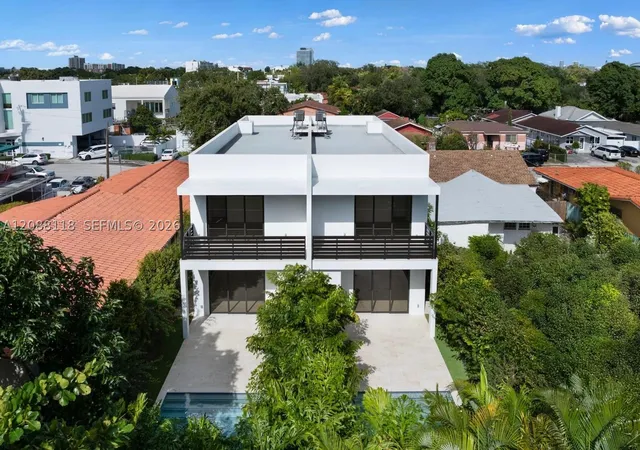 Photo 3 of Townhouse for sale at 2610 Sw 17 Street, Miami, FL 33145 | MLS# A12088118 | Listing updated on 2026-10-06