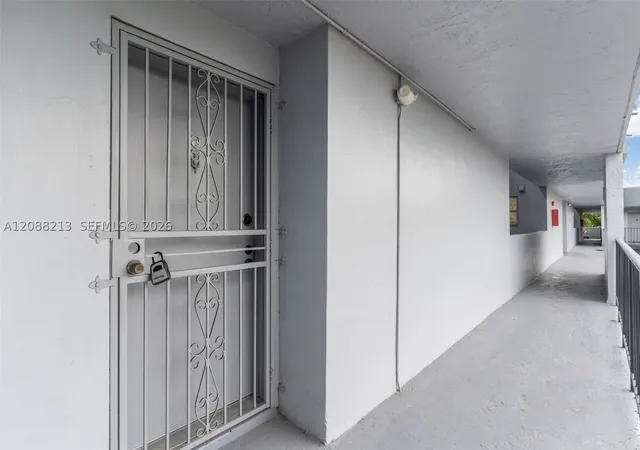 Photo 3 of Condo for sale at 210 Fontainebleau Blvd #410, Miami, FL 33172 | MLS# A12088213 | Listing updated on 2026-09-14
