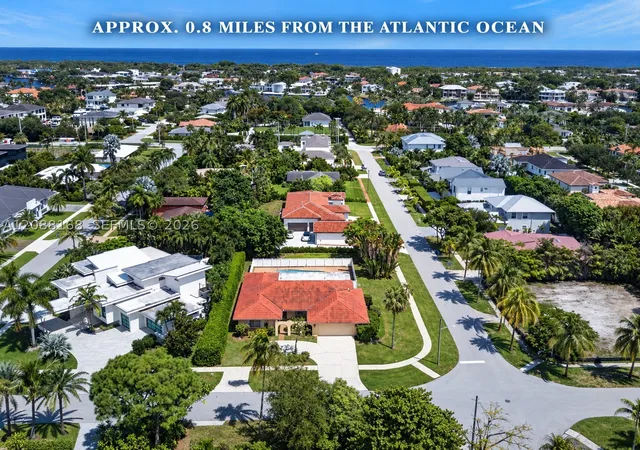Photo 3 of Single family home for sale at 820 NE 4th Avenue, Boca Raton, FL 33432 | MLS# A12088168 | Listing updated on 2026-09-14