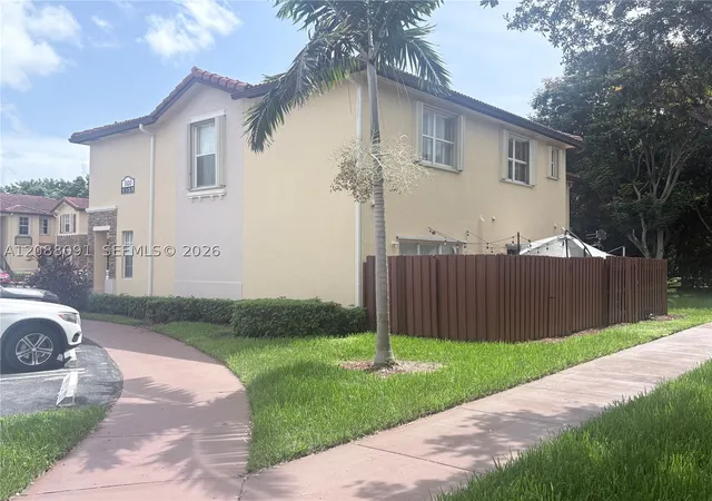 Photo 3 of Townhouse for sale at 3320 Ne 13th Circle Dr #112-23, Homestead, FL 33033 | MLS# A12088091 | Listing updated on 2026-09-14